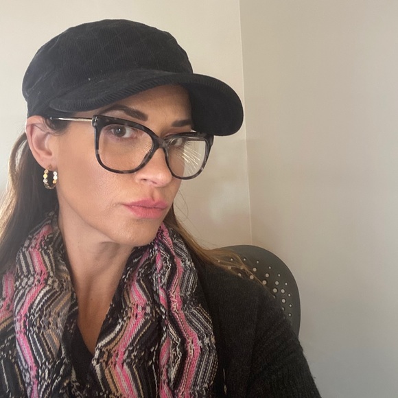 Meet your Posher, Heather - Picture 7 of 16